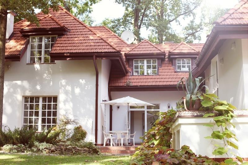 Krzysin Hotel Podkowa Lesna Bagian luar foto